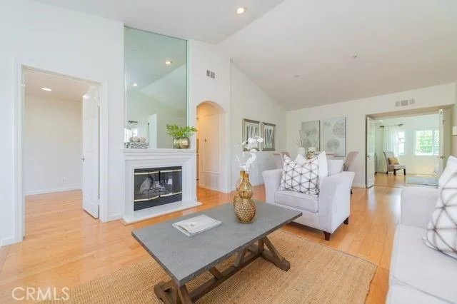 Photo of 2310 Cascade