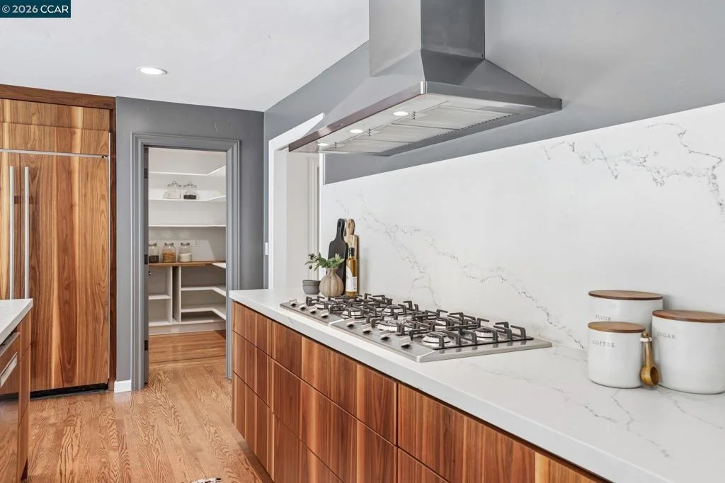 Photo of 49 Corliss Dr
