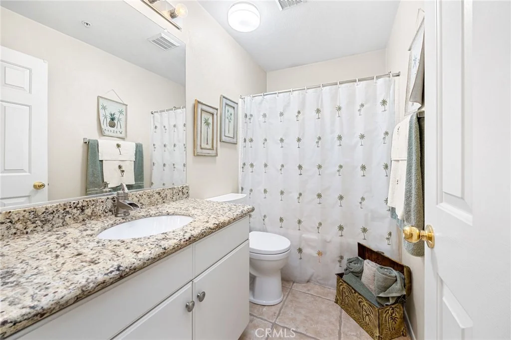 Photo of Unit B at 33433 Emerson Way