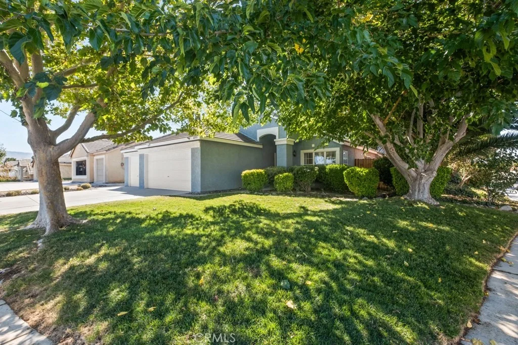 Photo of 42555 La Gabriella Drive