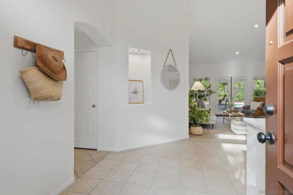 Photo of 350 Crestview