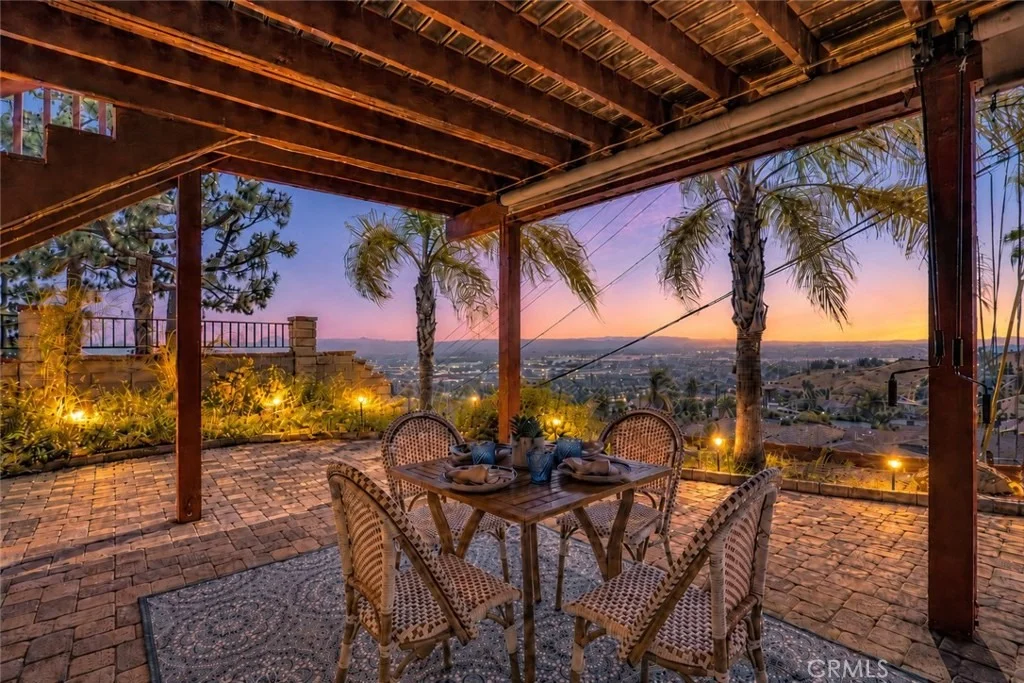 Photo of 3003 Mesa Verde Drive