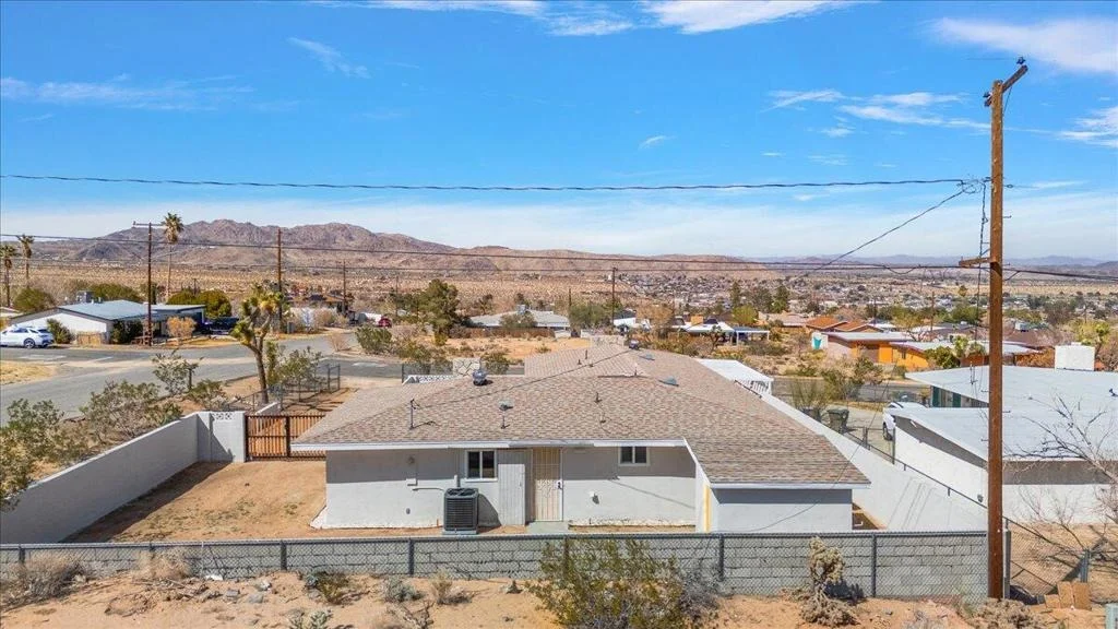 Photo of 7107 Hillview Road