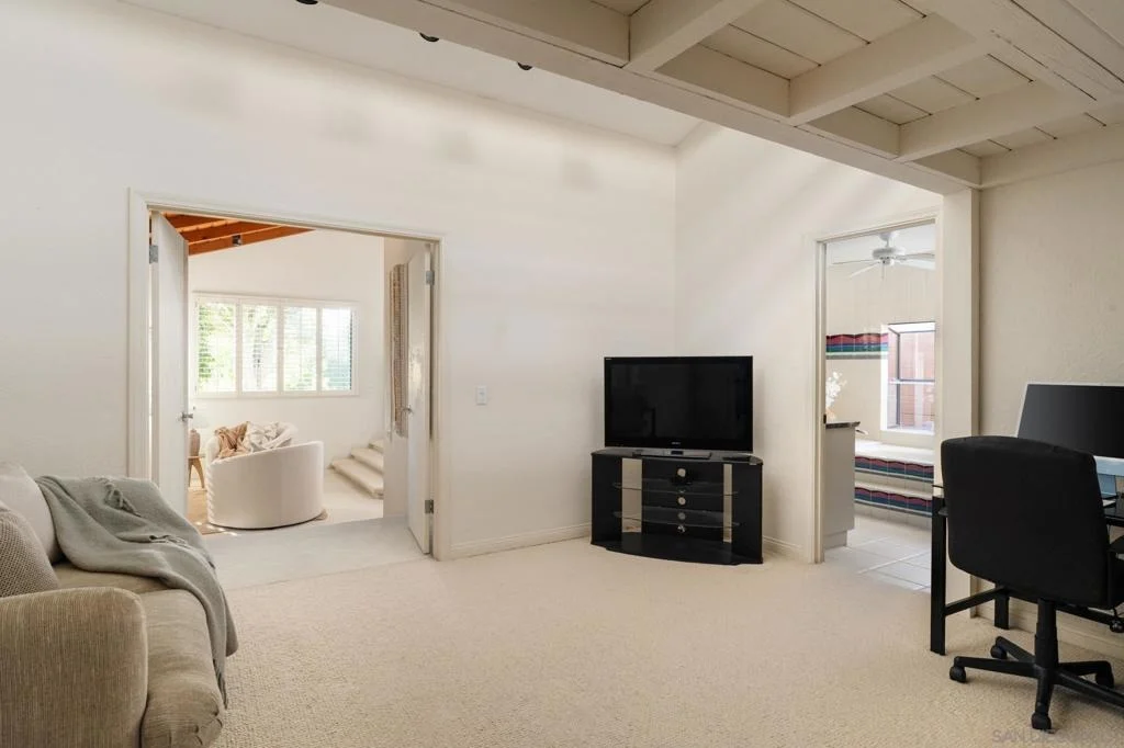 Photo of 15943 Ranch Hollow Rd