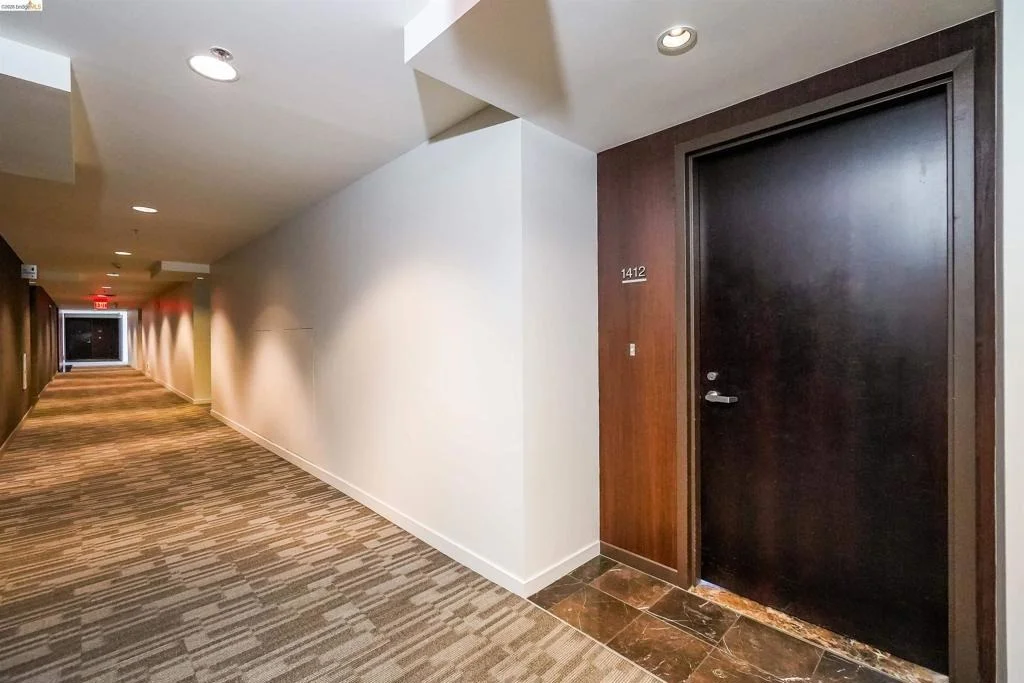 Photo of Unit 1412 at 222 Broadway