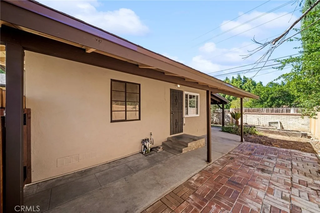 Photo of 5835 Tower Road
