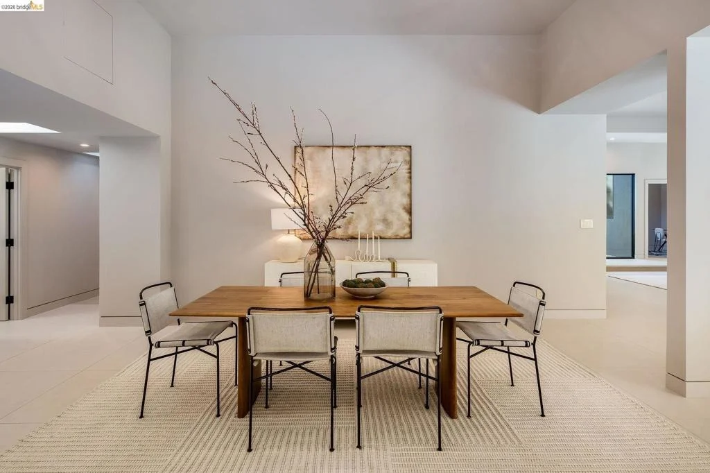 Photo of 5645 Bacon Rd