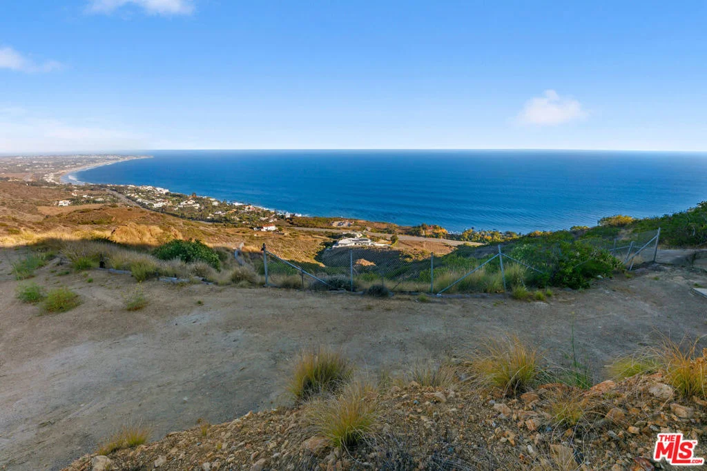 Photo of 4140 Encinal Canyon Road