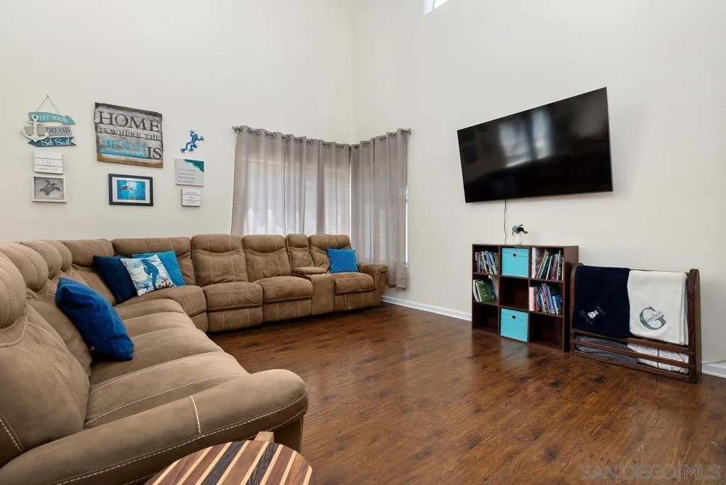 Photo of 575 Port Harwick