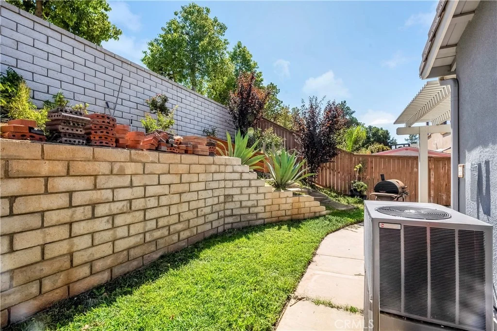 Photo of 3227 Thistlewood Lane