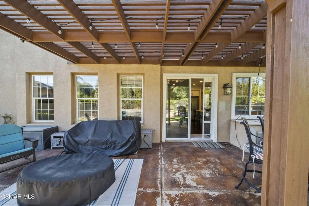 Photo of 584 Roosevelt Court