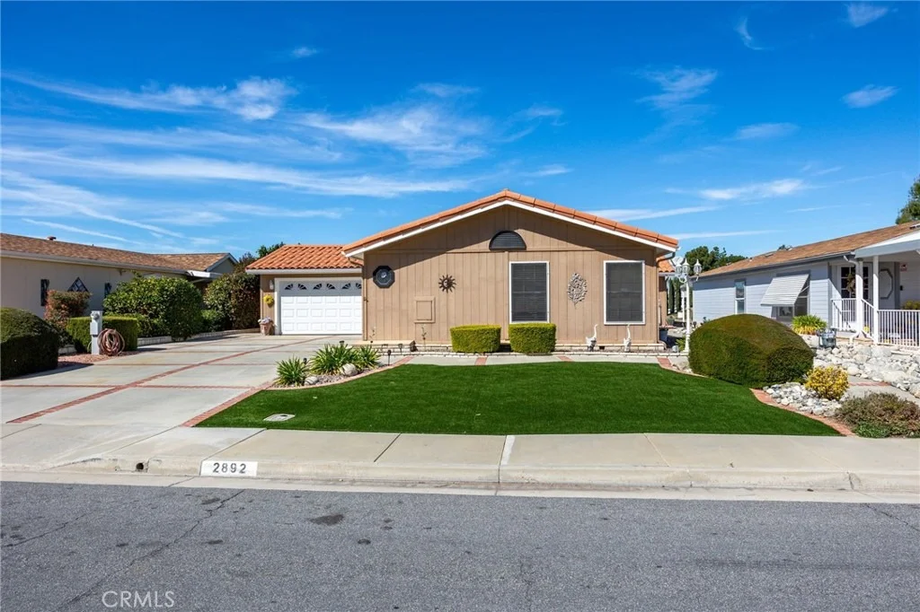 Photo of 2892 Peach Tree