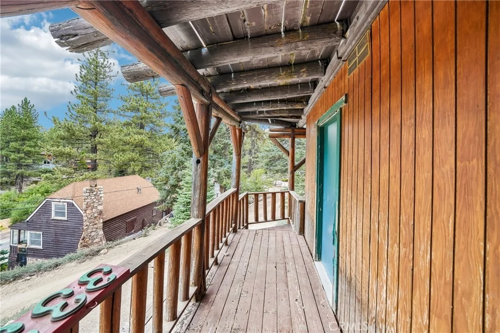 Photo of 33329 Robin Drive