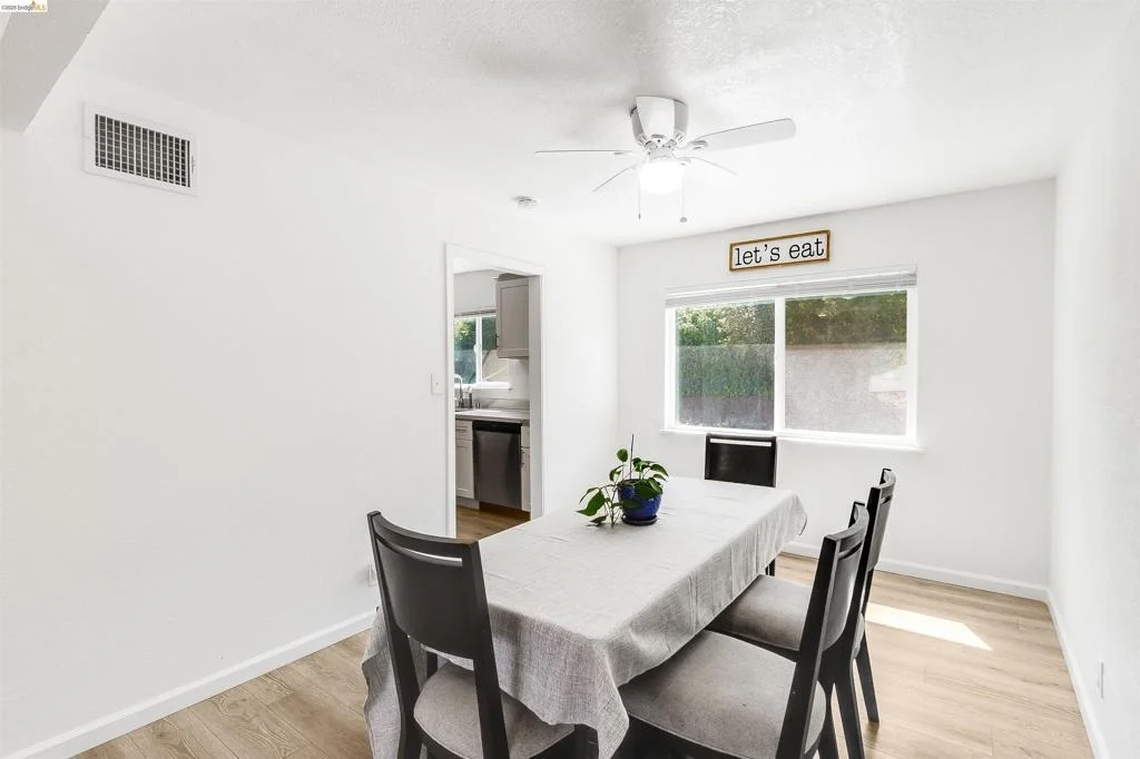 Photo of 335 Pepper Dr