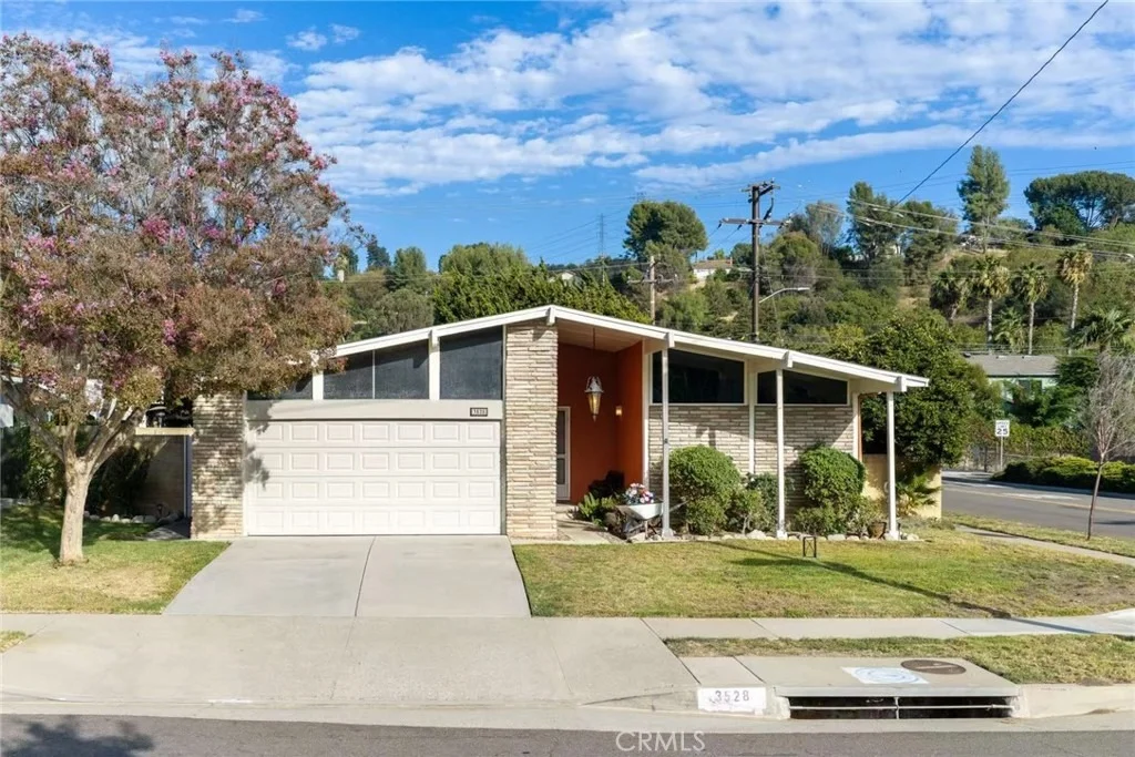 Photo of 3528 Castle Rock Road