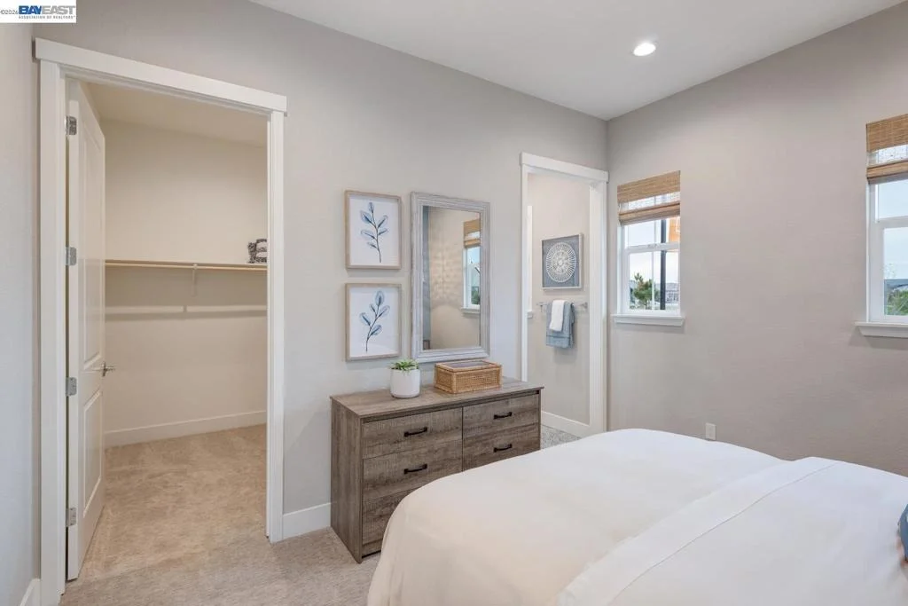 Photo of 1276 Parkcrest Circle