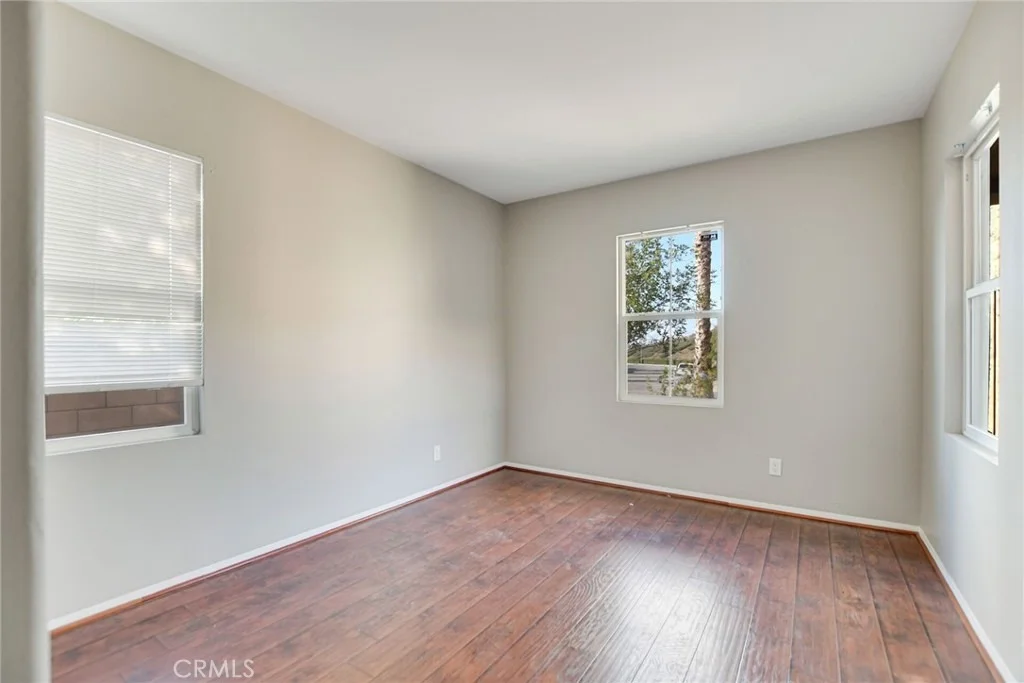 Photo of 307 Monument Parkway