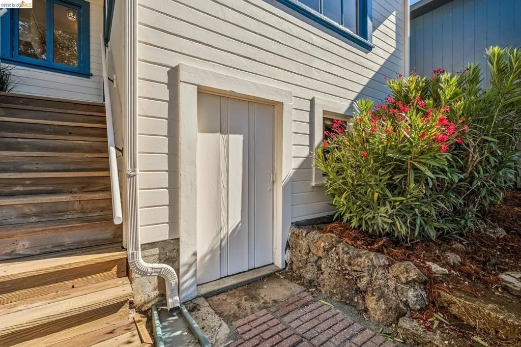 Photo of 722 Avila Place
