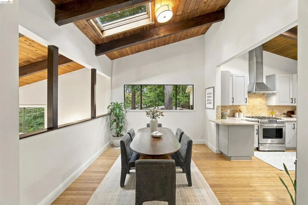Photo of 7099 Pinehaven Road