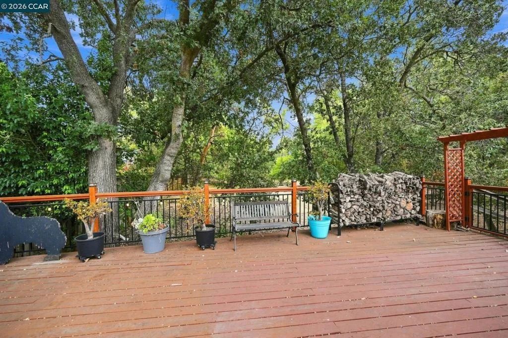 Photo of 4074 Hamlet Ct