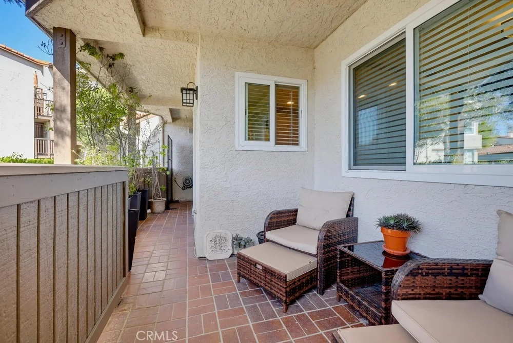 Photo of Unit D at 34 Corniche