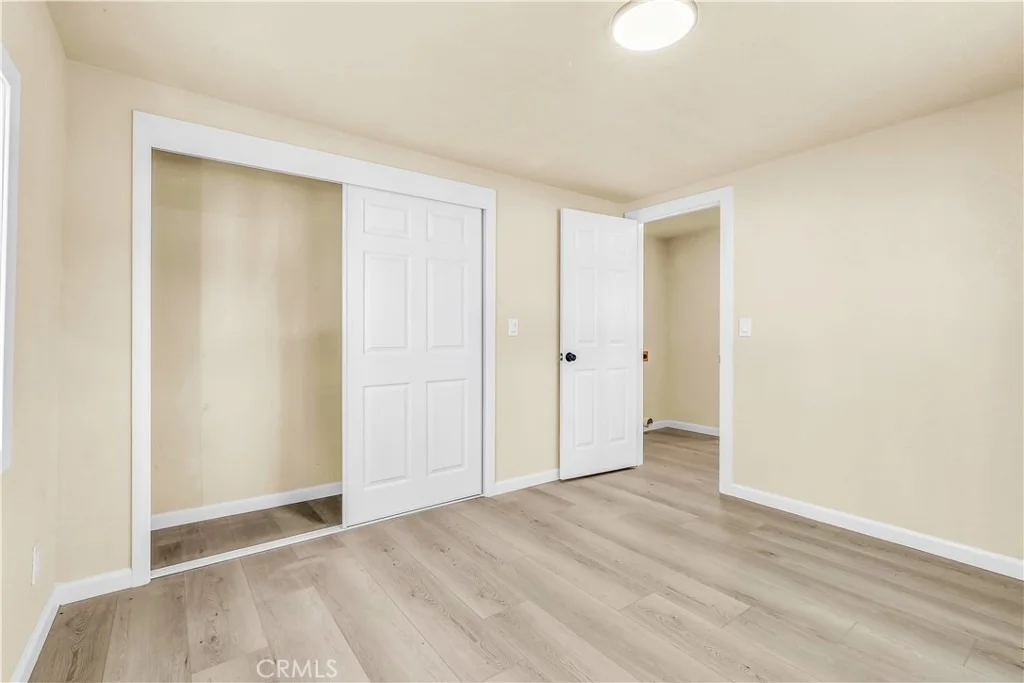 Photo of 15905 Kugelman