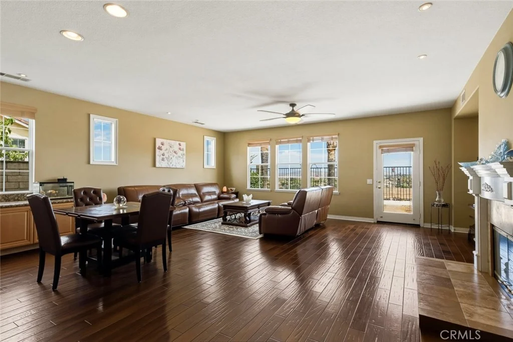 Photo of 3165 Forest View