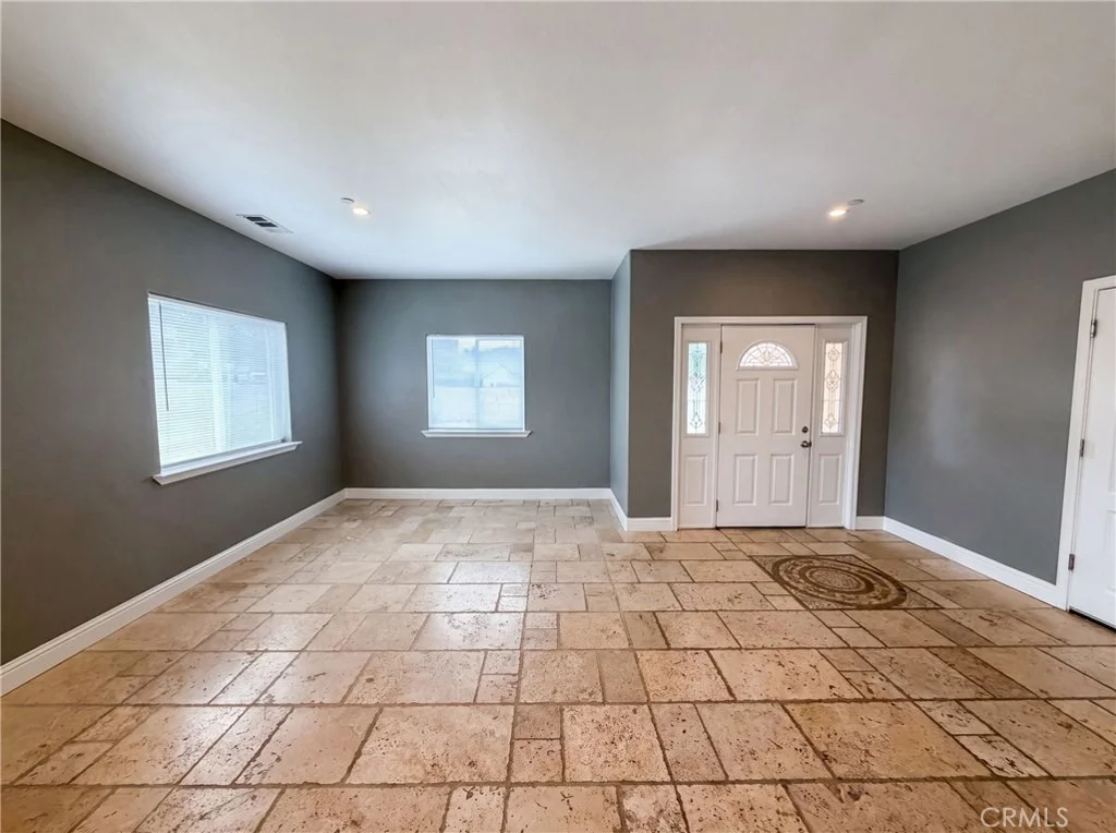 Photo of 257 Sutter W