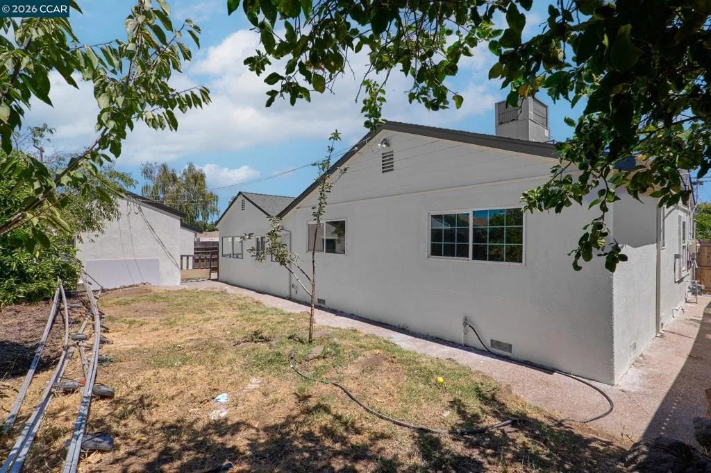 Photo of 103 Cataline Ave