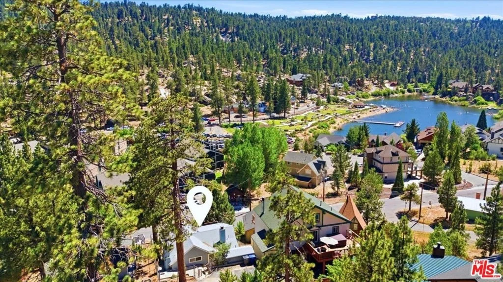 Photo of 718 Blue Jay Road