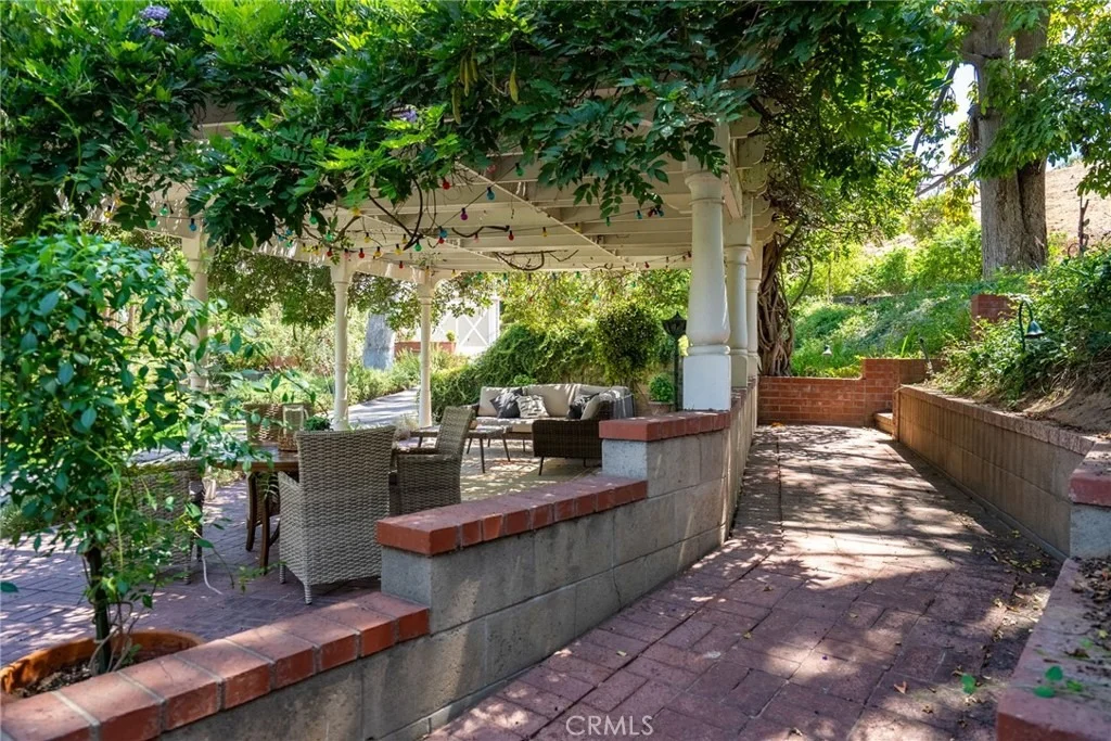 Photo of 2812 Ivy