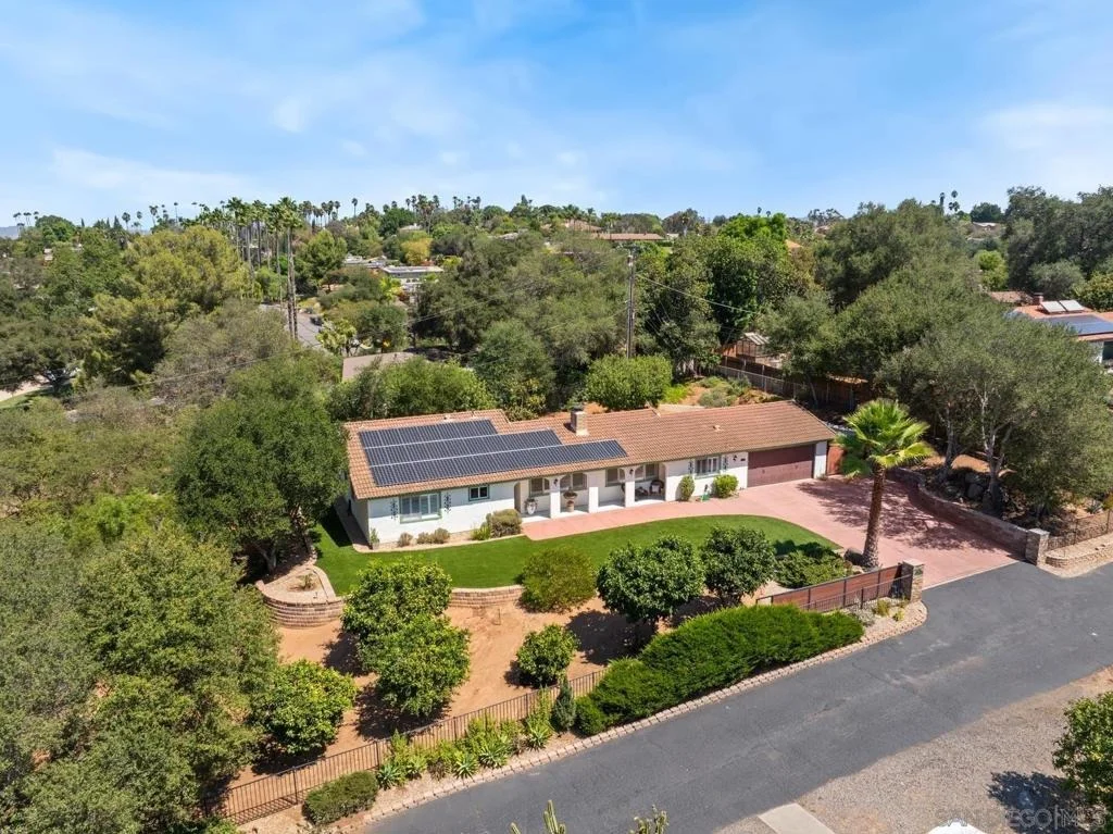 Photo of 2826 Calle De Malibu