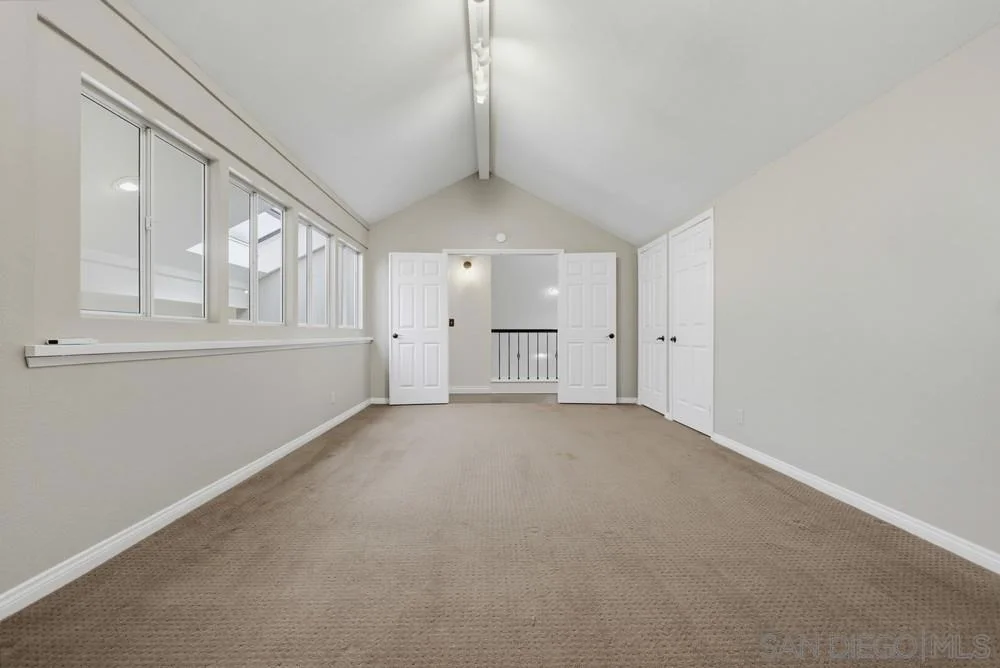 Photo of 15311 Crestview