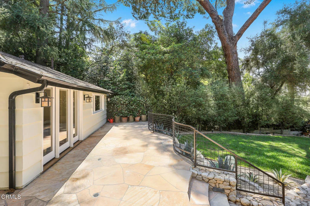 Photo of 5220 Palm Drive