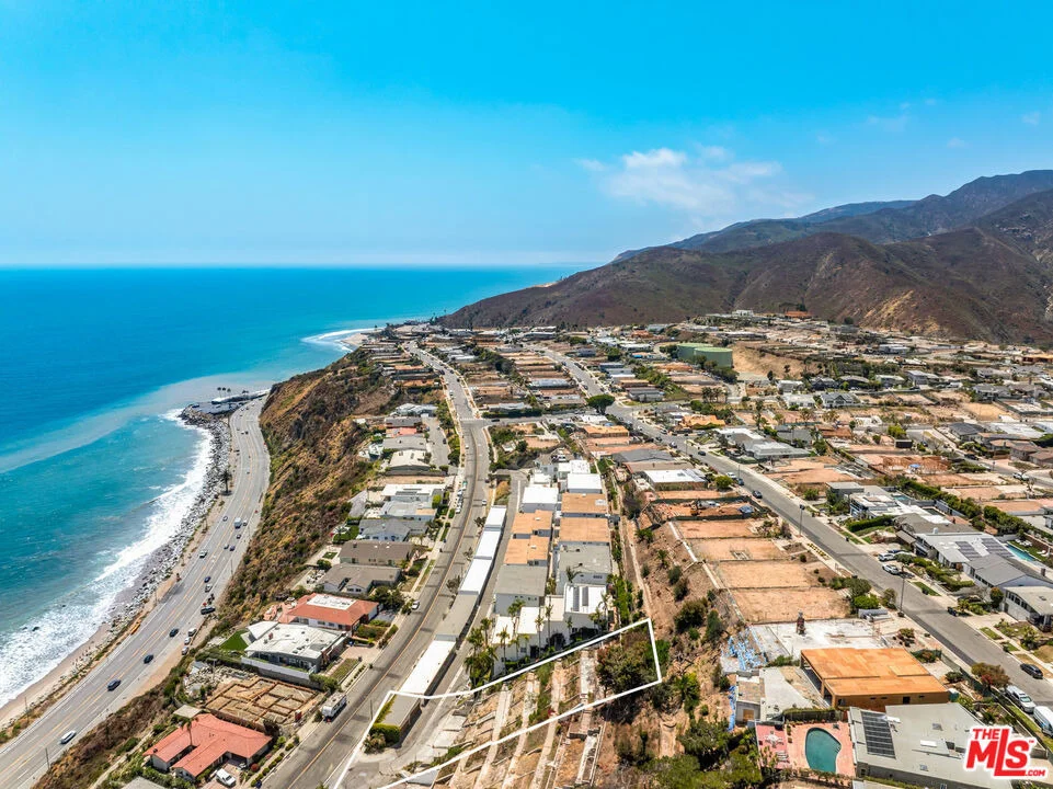 Photo of 18133 Coastline Drive