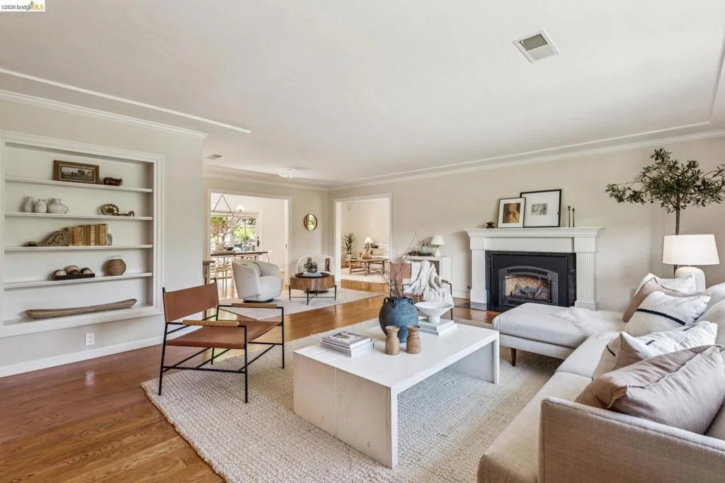 Photo of 2363 LEIMERT BLVD
