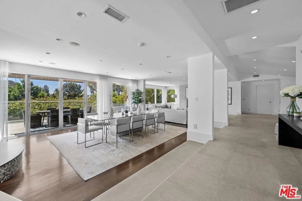 Photo of 9626 Highridge Drive