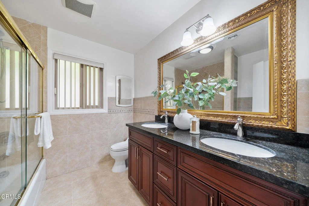 Photo of 1105 Alhambra Road