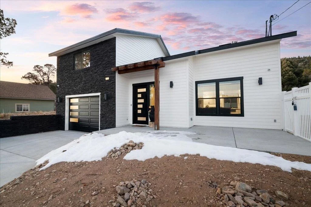 Photo of 47145 Skyview Drive