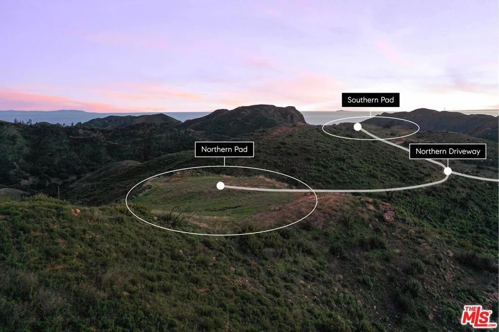 Photo of 1100 Kanan Dume Road