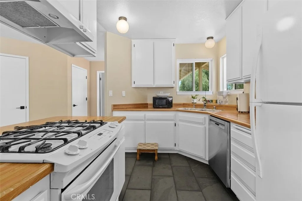 Photo of 985 N Main