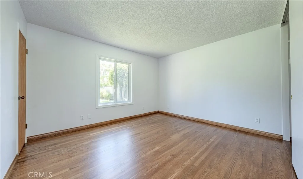 Photo of 3156 W Teranimar