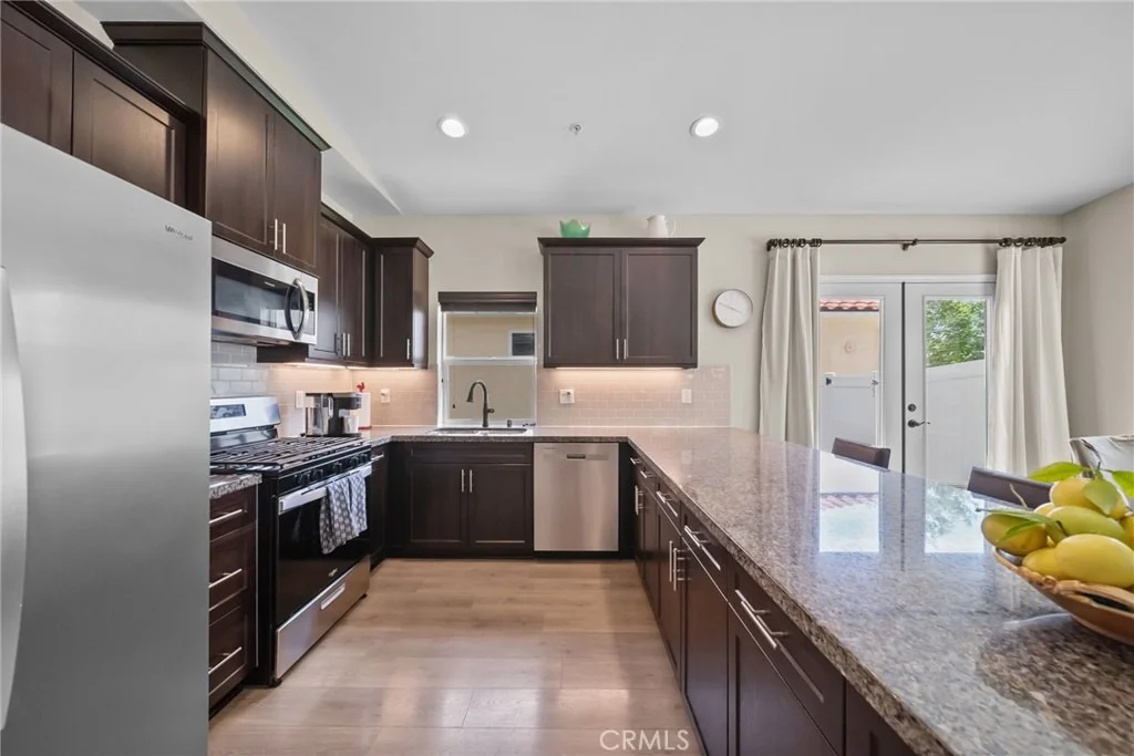 Photo of 4066 Aurora