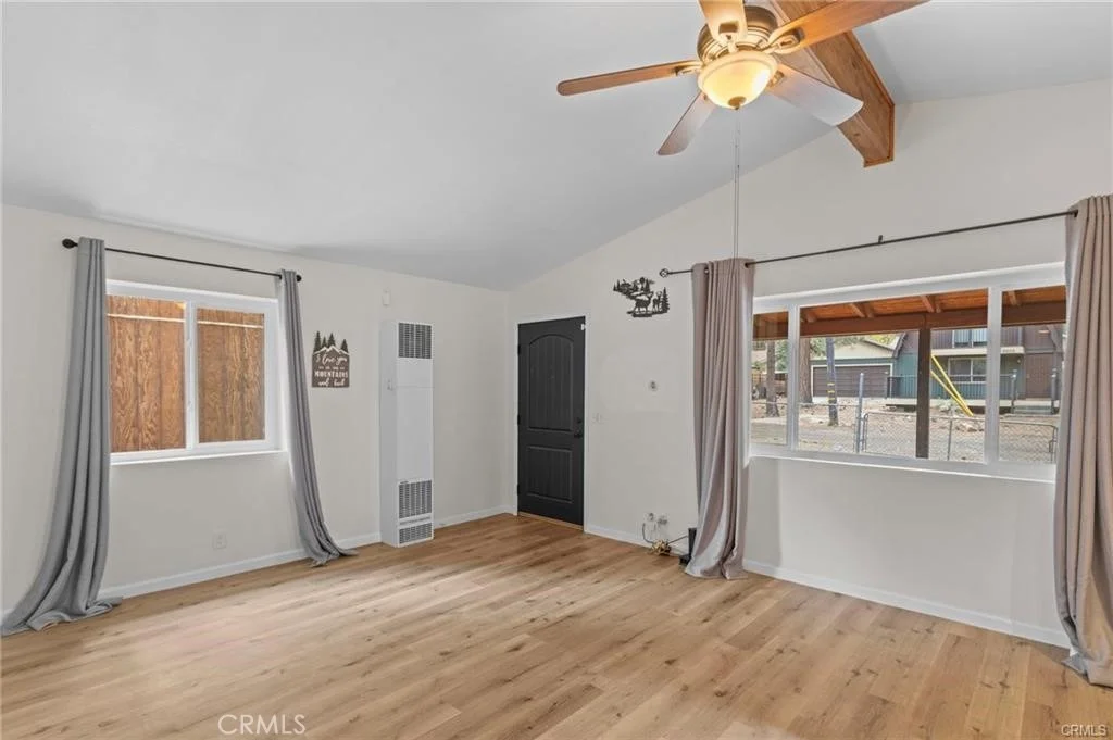 Photo of 2051 6th