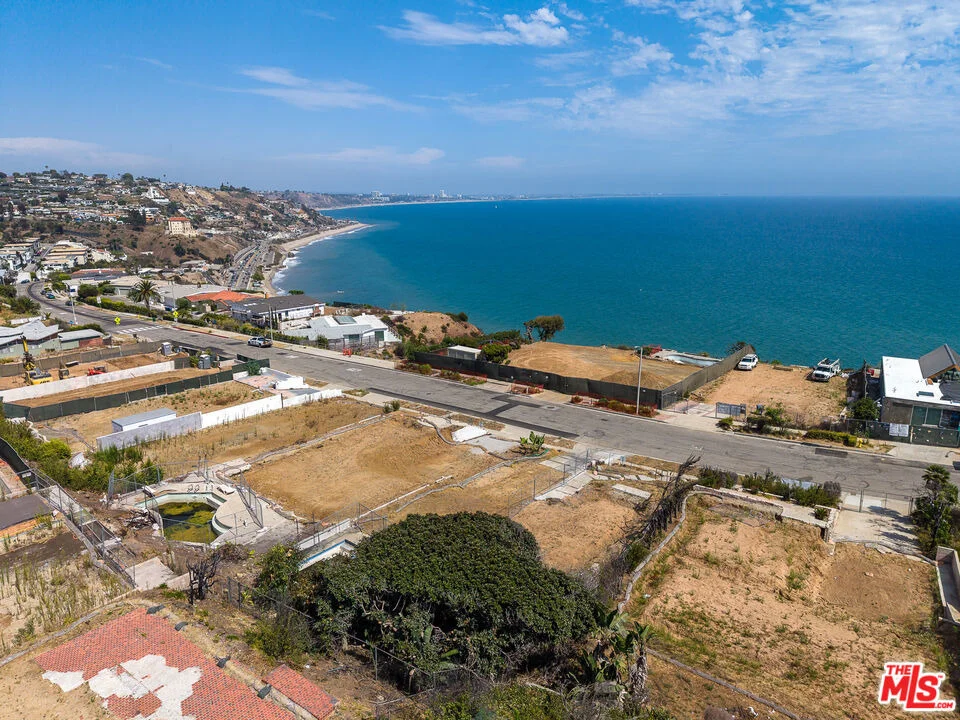 Photo of 18341 Coastline Drive