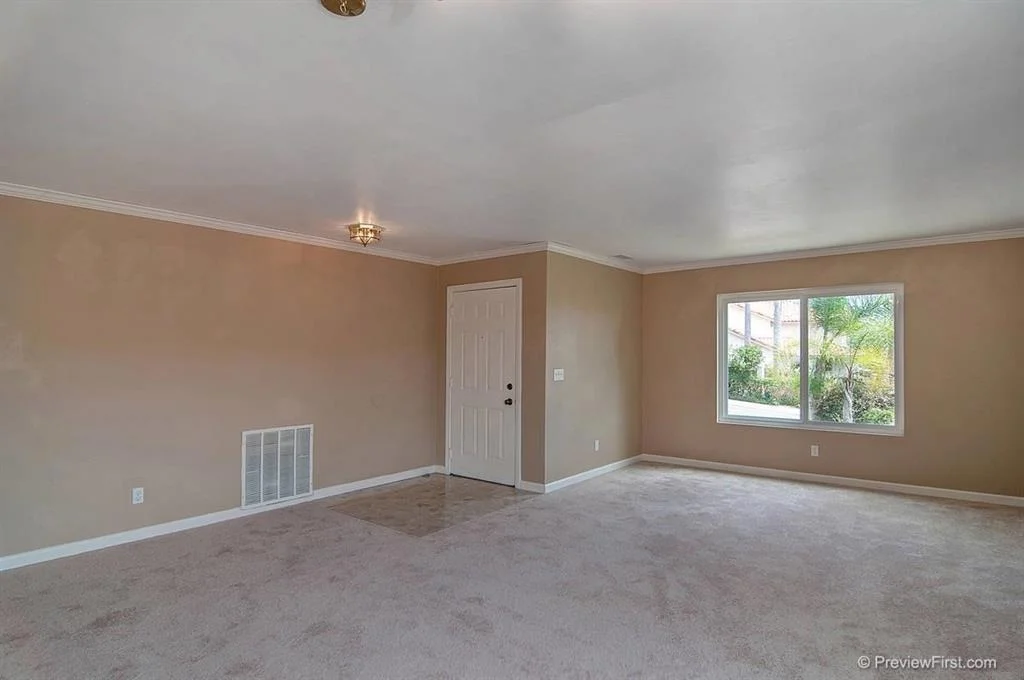 Photo of 7938 Avenida Diestro