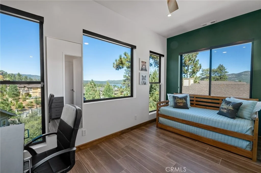 Photo of 807 Cameron Drive