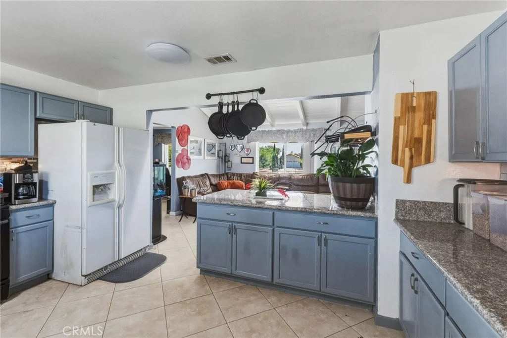 Photo of 9172 Jacaranda