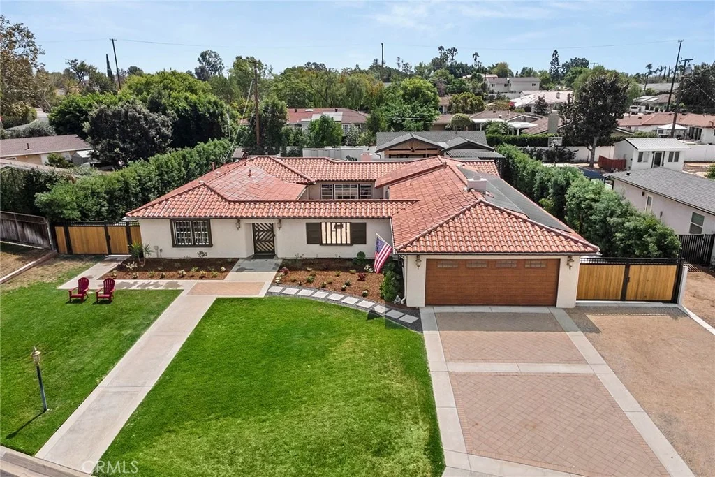 Photo of 136 Miramonte Drive