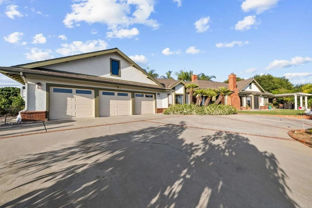 Photo of 1674 Baja Vista Drive